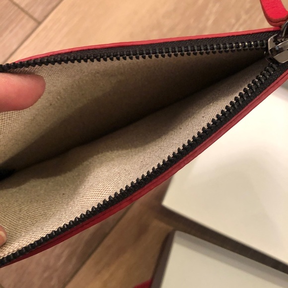 Red Clutch With Gift Box - Picture 3 of 8